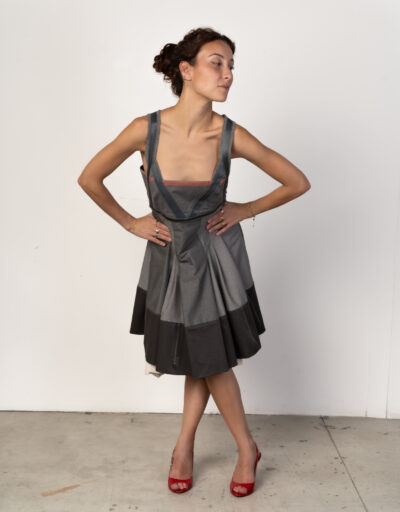 Abito con dettagli plissé 3