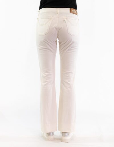 Pantalone diritto 3