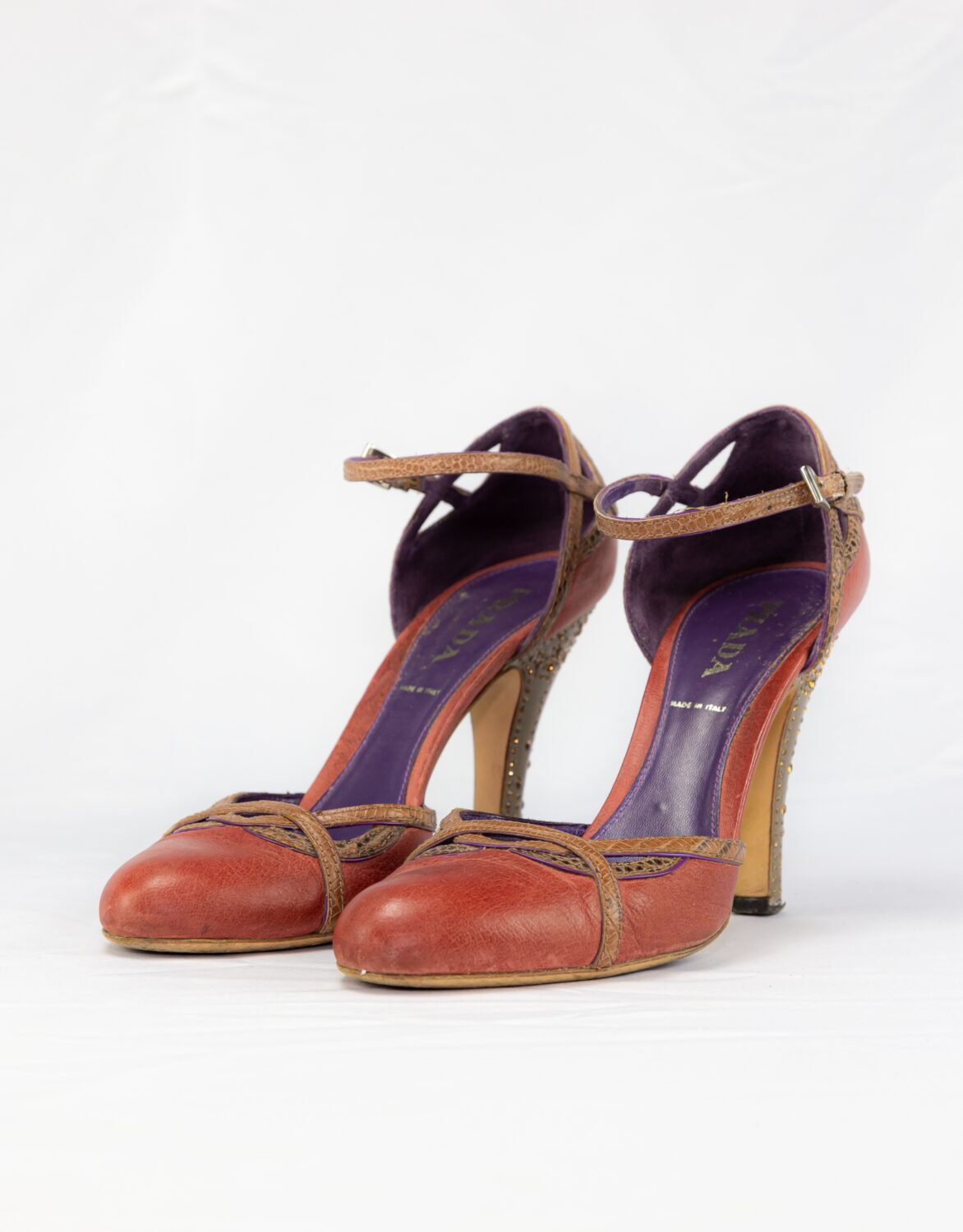 Décolleté pelle Prada