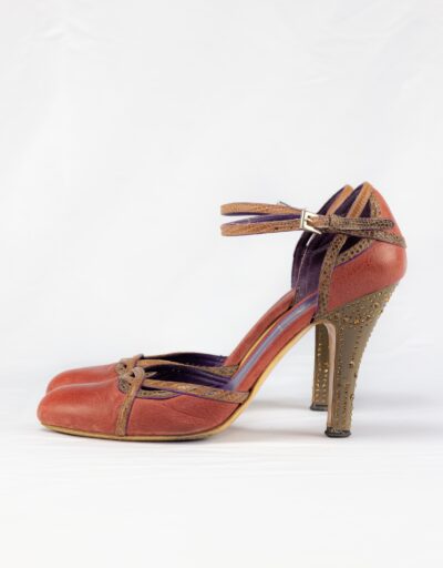 Décolleté pelle Prada 2