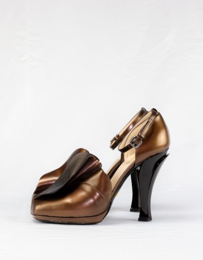 Décolléte in pelle Prada 1