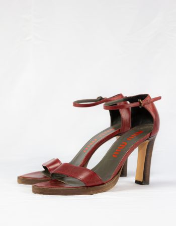 Sandalo in pelle Miu Miu