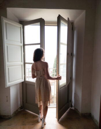 Abito floreale romantico Guess